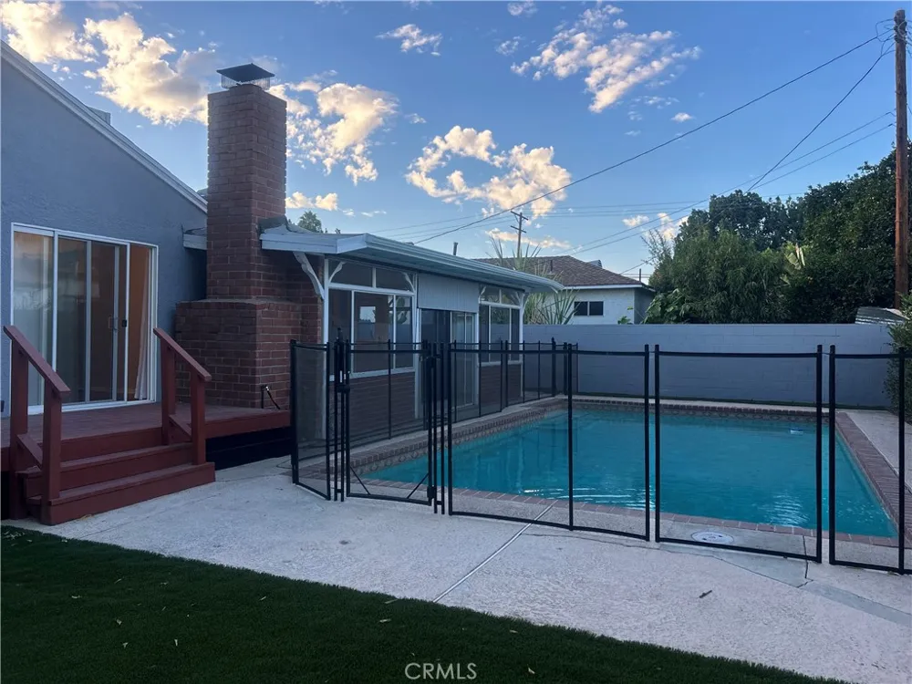 6372 Zelzah Encino, CA 91316