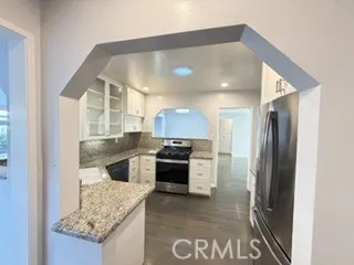 6372 Zelzah Encino, CA 91316