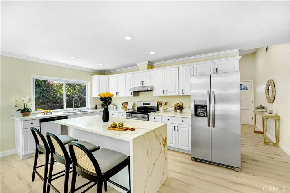 2395 Century Simi Valley, CA 93063