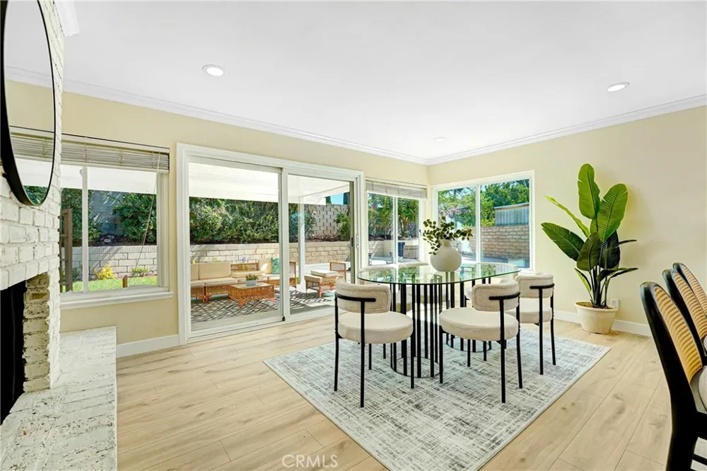 2395 Century Simi Valley, CA 93063