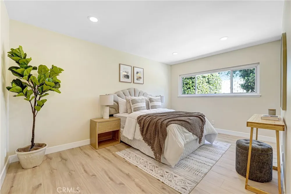 2395 Century Simi Valley, CA 93063