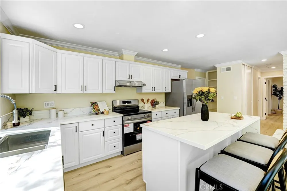 2395 Century Simi Valley, CA 93063