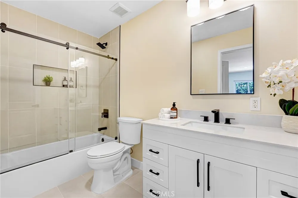 2395 Century Simi Valley, CA 93063