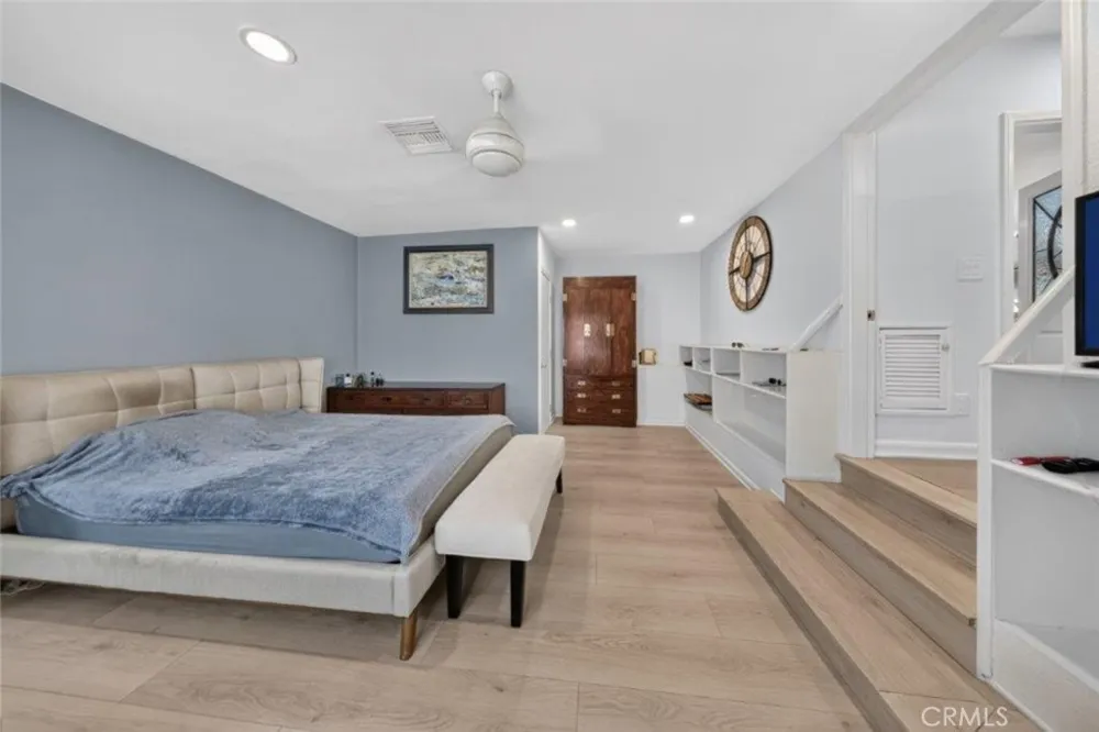 4930 Biloxi Toluca Lake, CA 91601