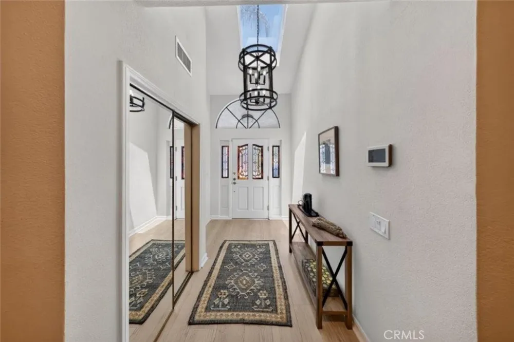 4930 Biloxi Toluca Lake, CA 91601