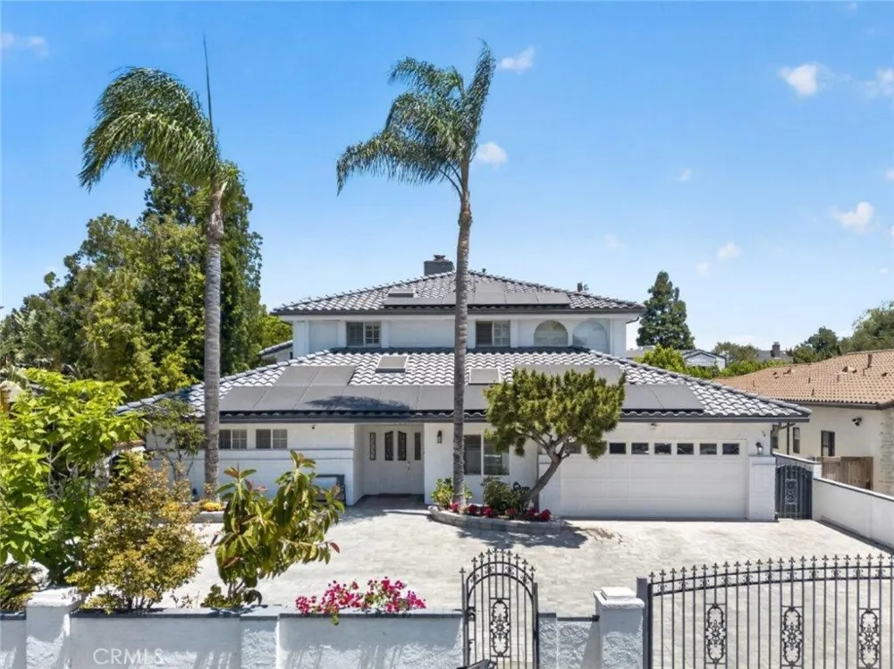 4930 Biloxi Toluca Lake, CA 91601