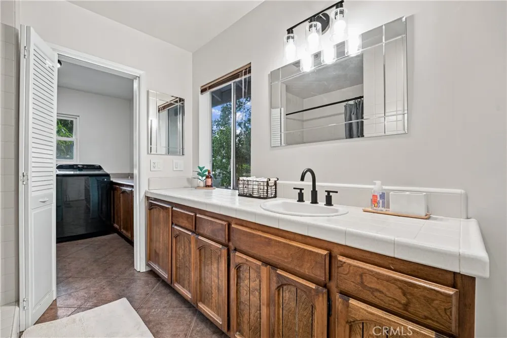 32455 Agua Dulce Canyon Road Agua Dulce, CA 91390