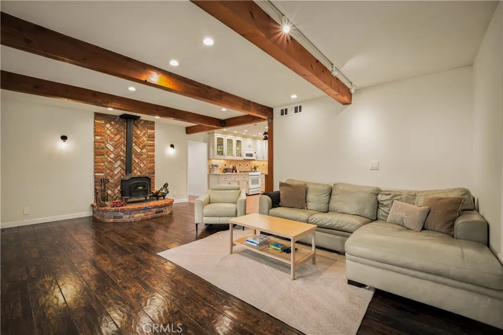 32455 Agua Dulce Canyon Road Agua Dulce, CA 91390