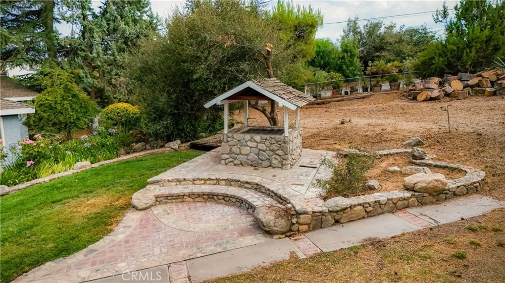 32455 Agua Dulce Canyon Road Agua Dulce, CA 91390