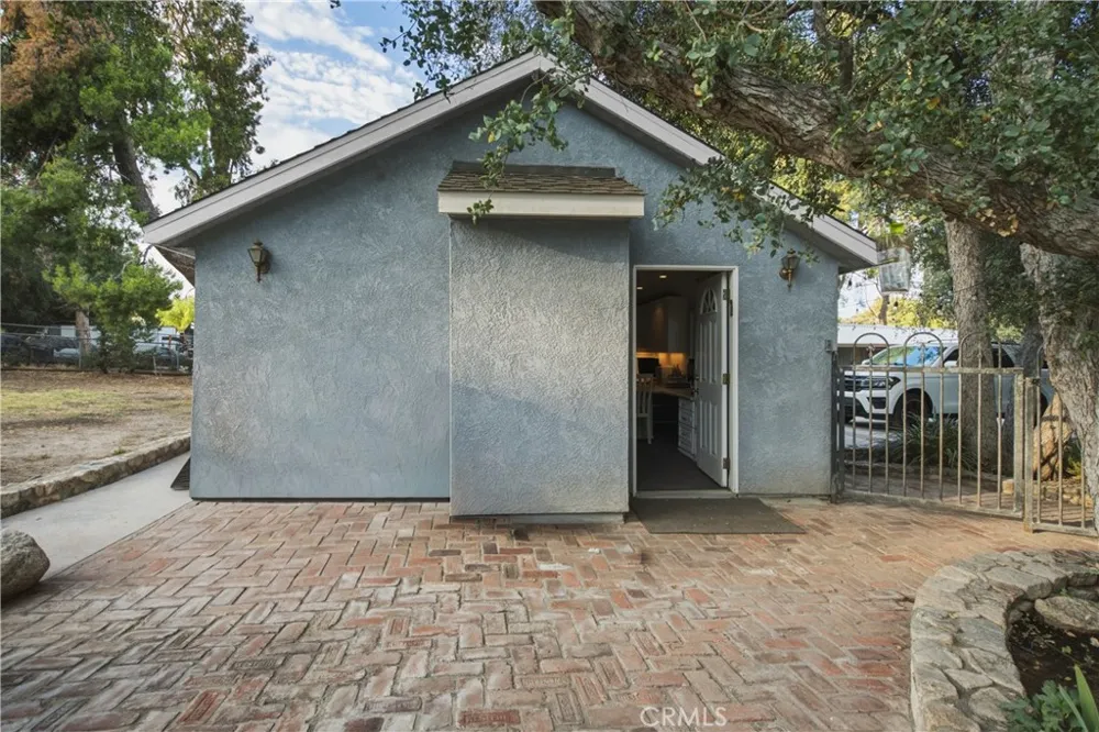 32455 Agua Dulce Canyon Road Agua Dulce, CA 91390
