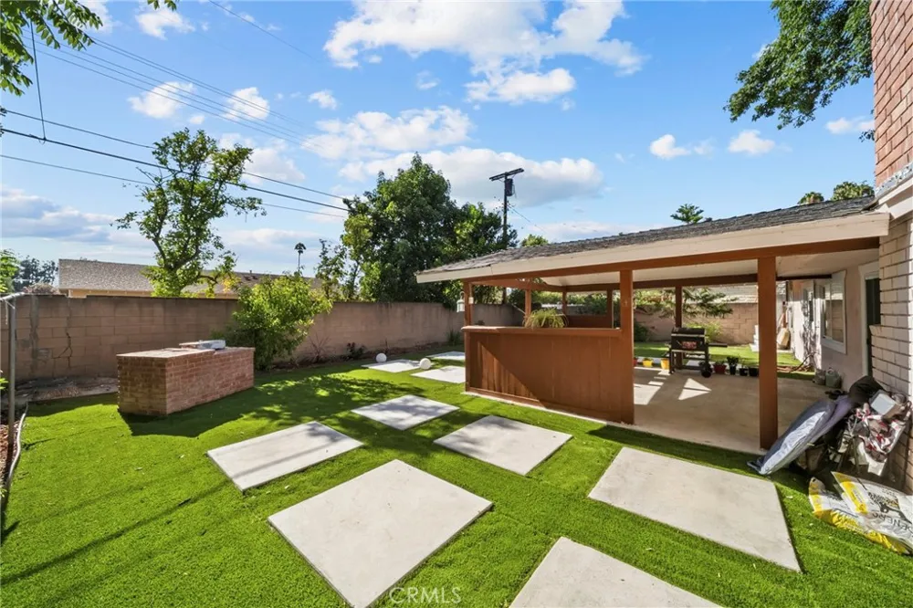 7643 Sausalito Avenue West Hills, CA 91304
