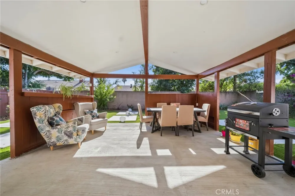 7643 Sausalito Avenue West Hills, CA 91304