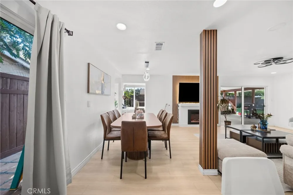 7643 Sausalito Avenue West Hills, CA 91304