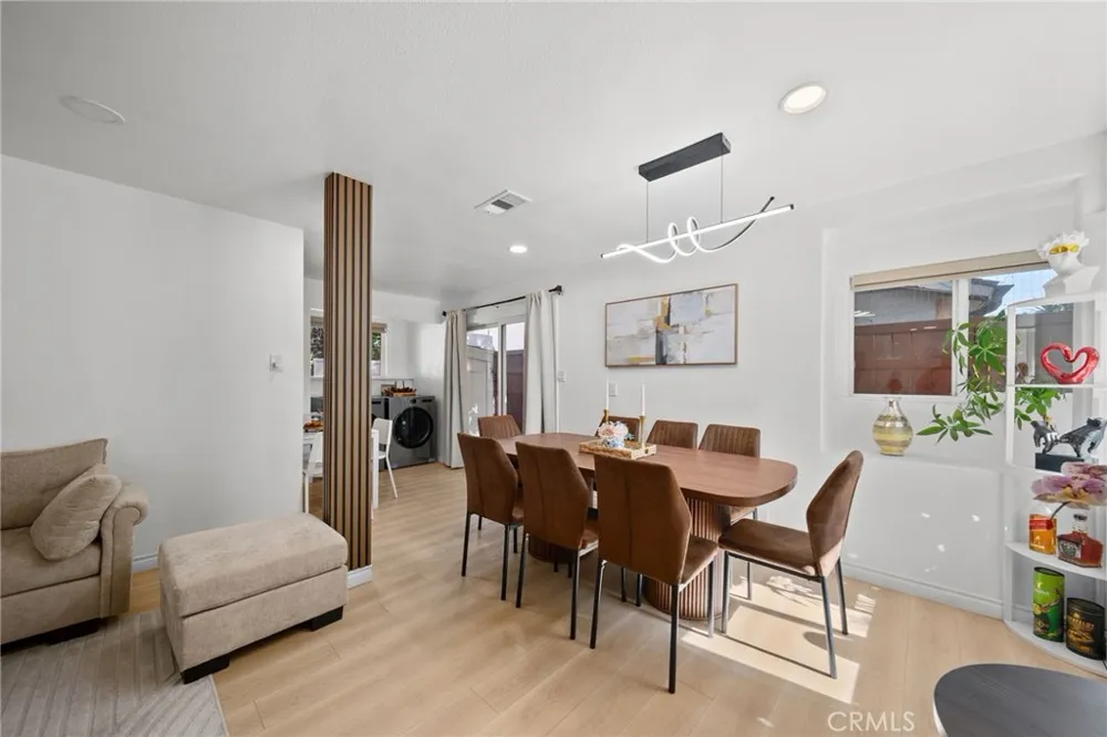 7643 Sausalito Avenue West Hills, CA 91304