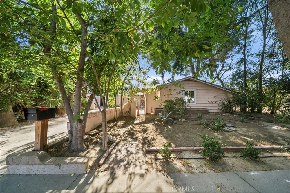 7643 Sausalito Avenue West Hills, CA 91304