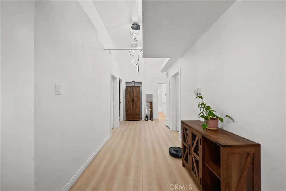 7643 Sausalito Avenue West Hills, CA 91304