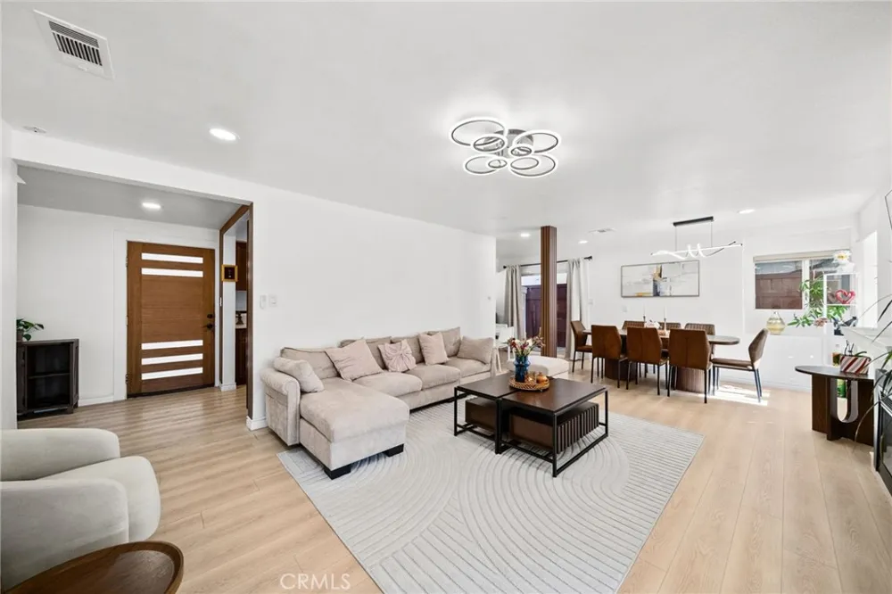 7643 Sausalito Avenue West Hills, CA 91304