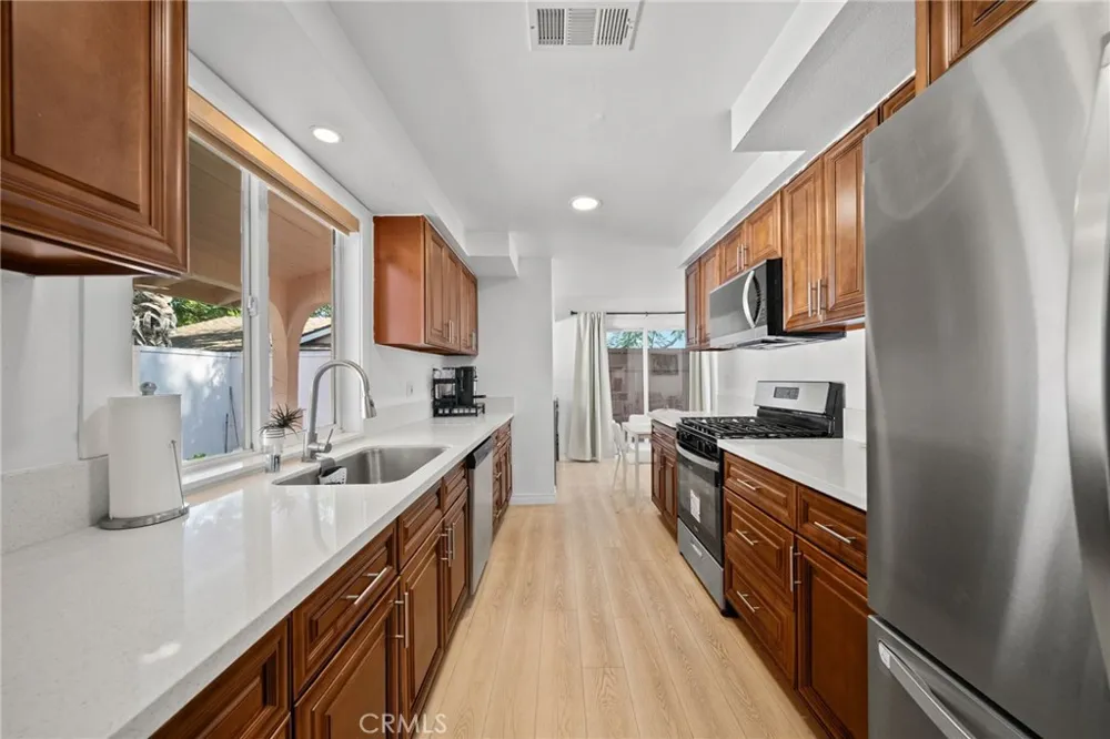 7643 Sausalito Avenue West Hills, CA 91304