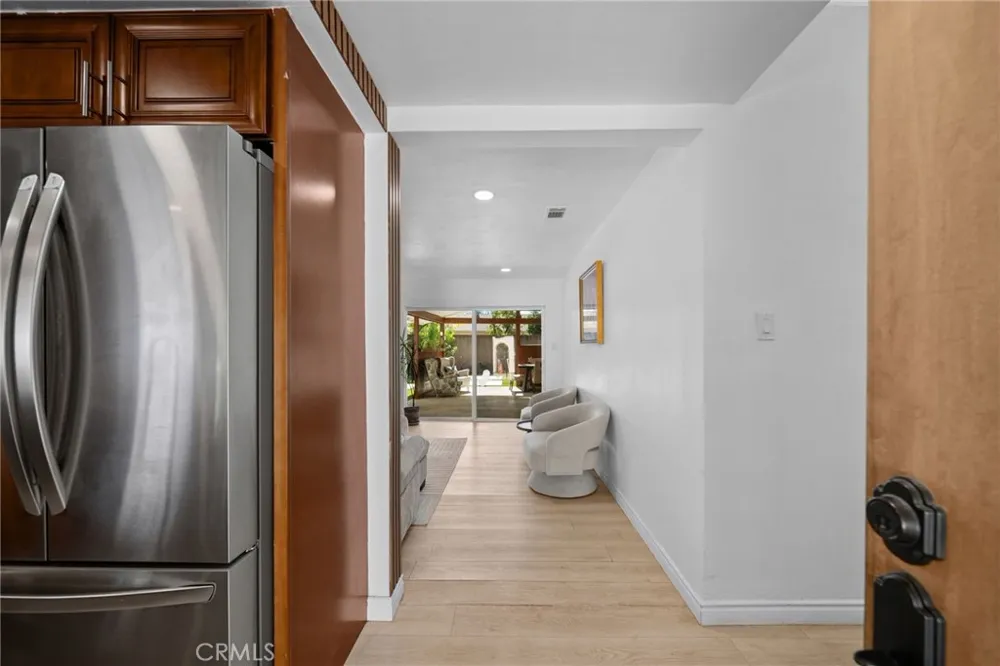 7643 Sausalito Avenue West Hills, CA 91304