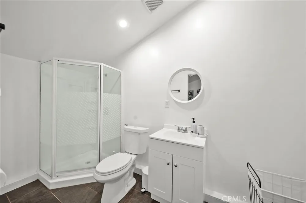 7643 Sausalito Avenue West Hills, CA 91304