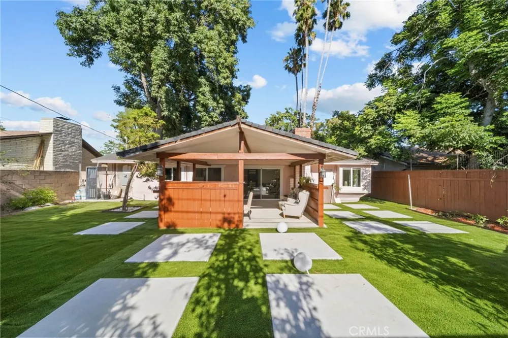 7643 Sausalito Avenue West Hills, CA 91304