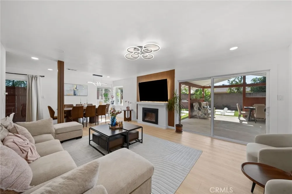 7643 Sausalito Avenue West Hills, CA 91304