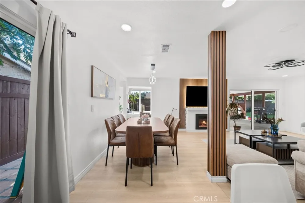 7643 Sausalito Avenue West Hills, CA 91304