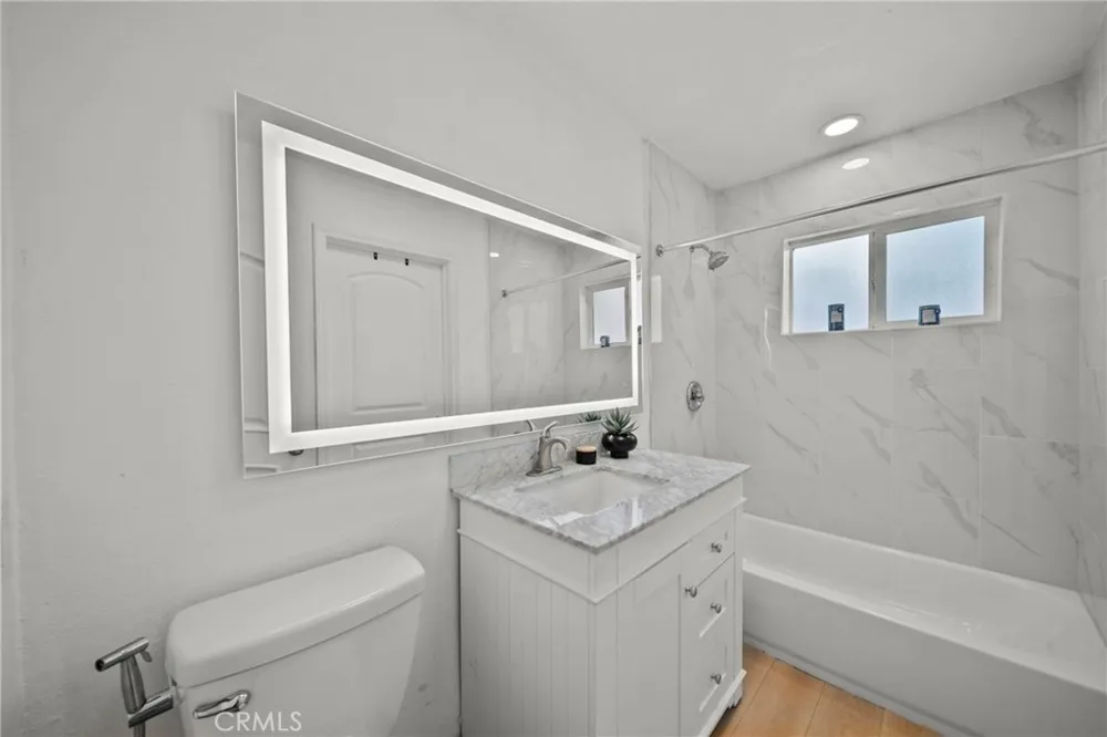 7643 Sausalito Avenue West Hills, CA 91304