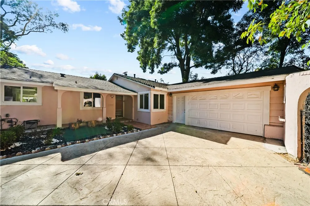 7643 Sausalito Avenue West Hills, CA 91304