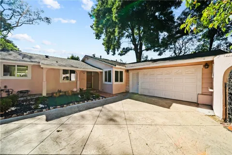 7643 Sausalito Avenue