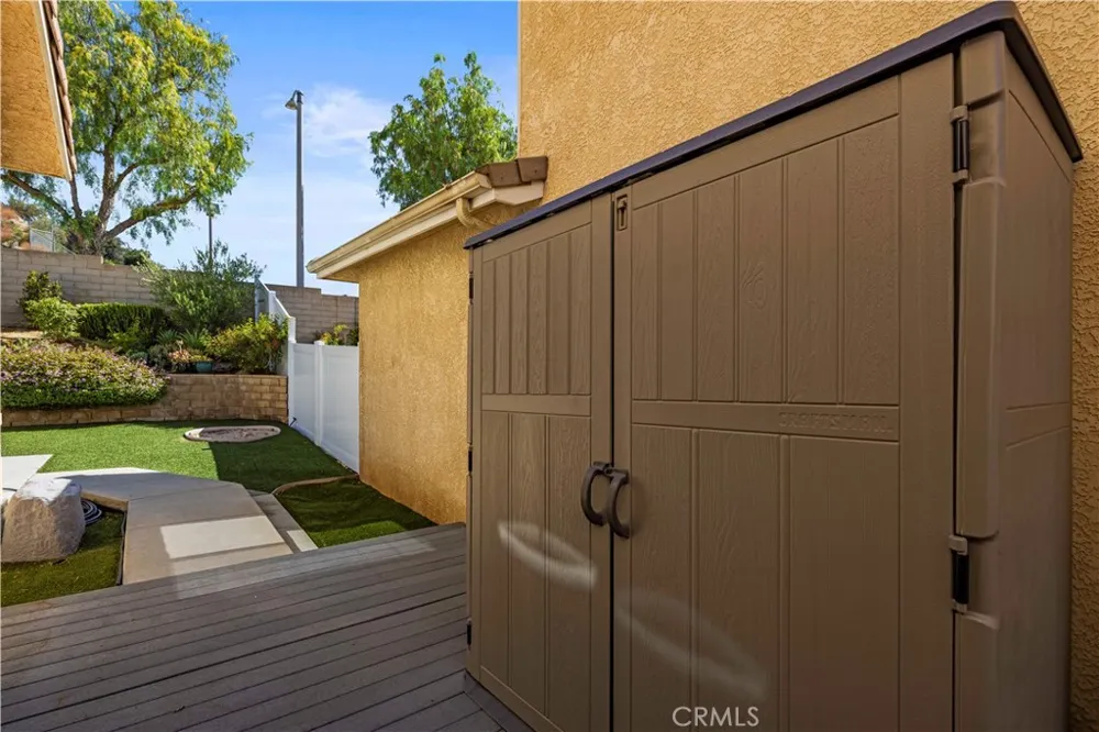 27629 Primrose Lane Castaic, CA 91384