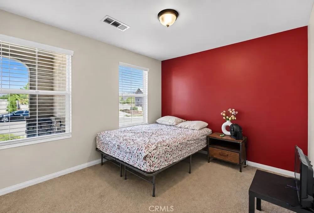 410 Pomegranate San Jacinto, CA 92582