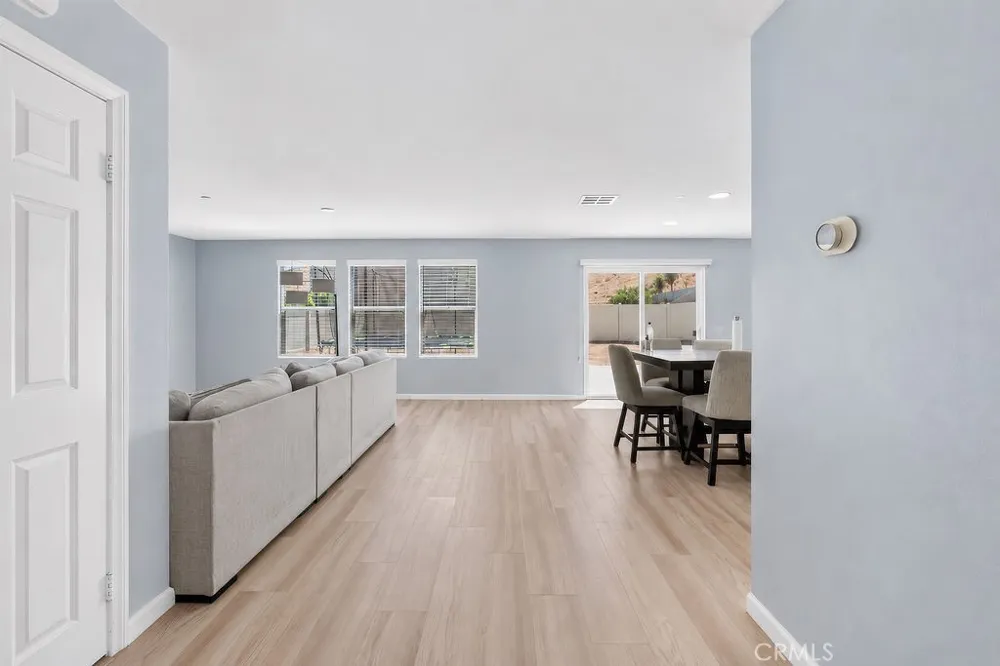 410 Pomegranate San Jacinto, CA 92582