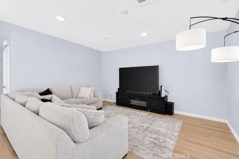 410 Pomegranate San Jacinto, CA 92582