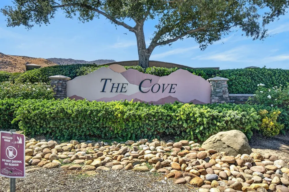 410 Pomegranate San Jacinto, CA 92582