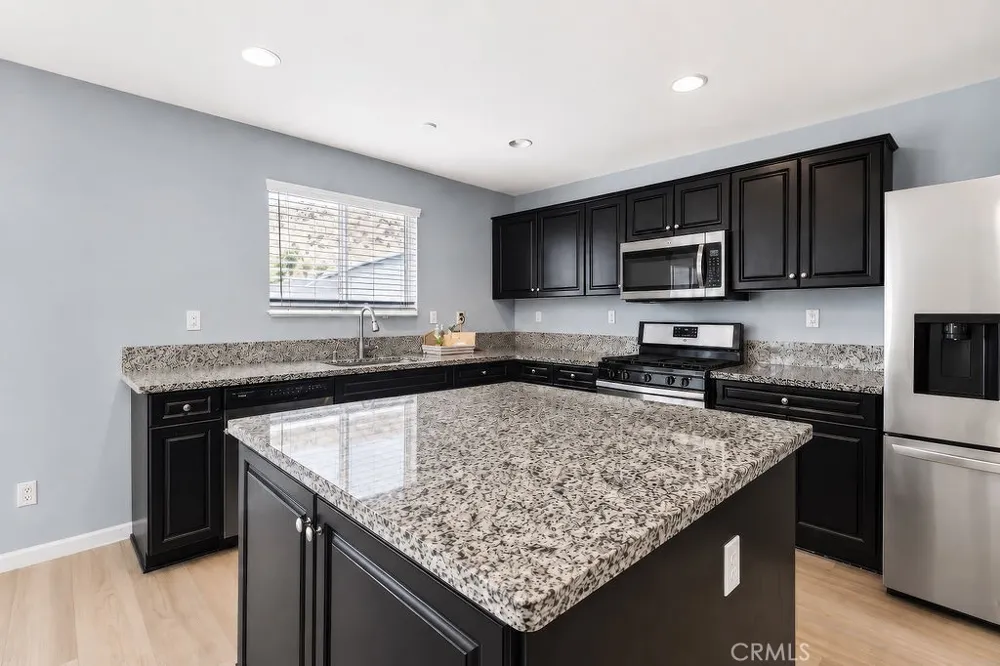 410 Pomegranate San Jacinto, CA 92582