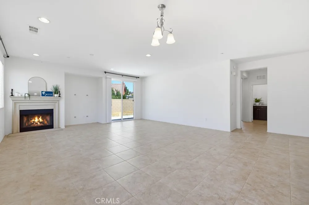 43826 Countryside Lancaster, CA 93536