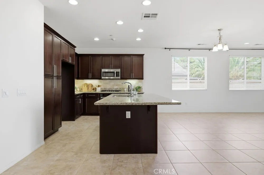43826 Countryside Lancaster, CA 93536