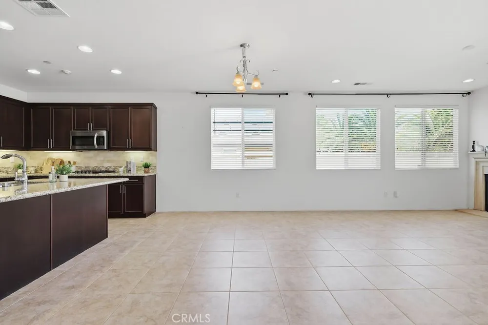 43826 Countryside Lancaster, CA 93536