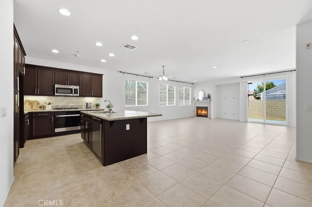 43826 Countryside Lancaster, CA 93536