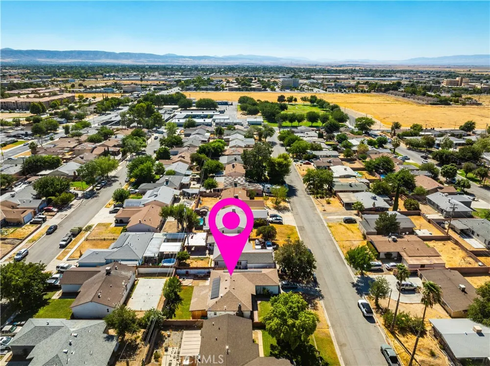 1050 W Avenue J6 Lancaster, CA 93534