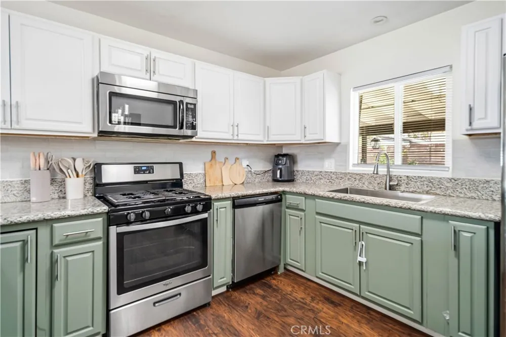 1050 W Avenue J6 Lancaster, CA 93534