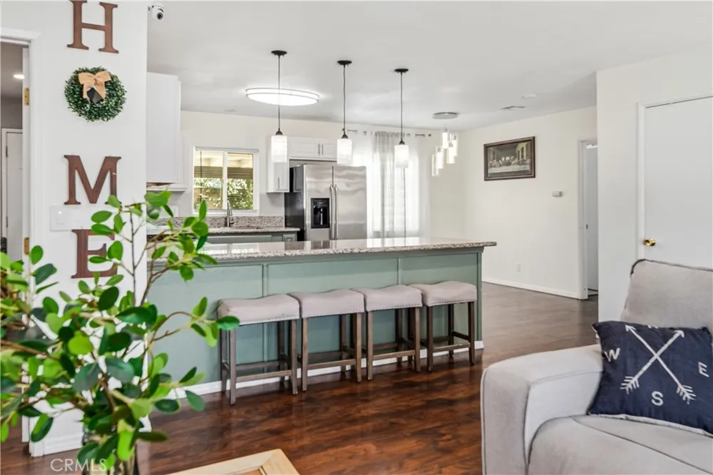 1050 W Avenue J6 Lancaster, CA 93534