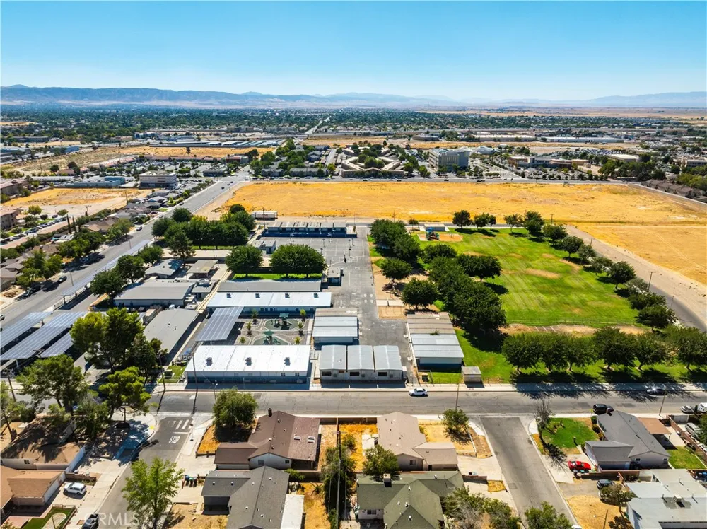 1050 W Avenue J6 Lancaster, CA 93534