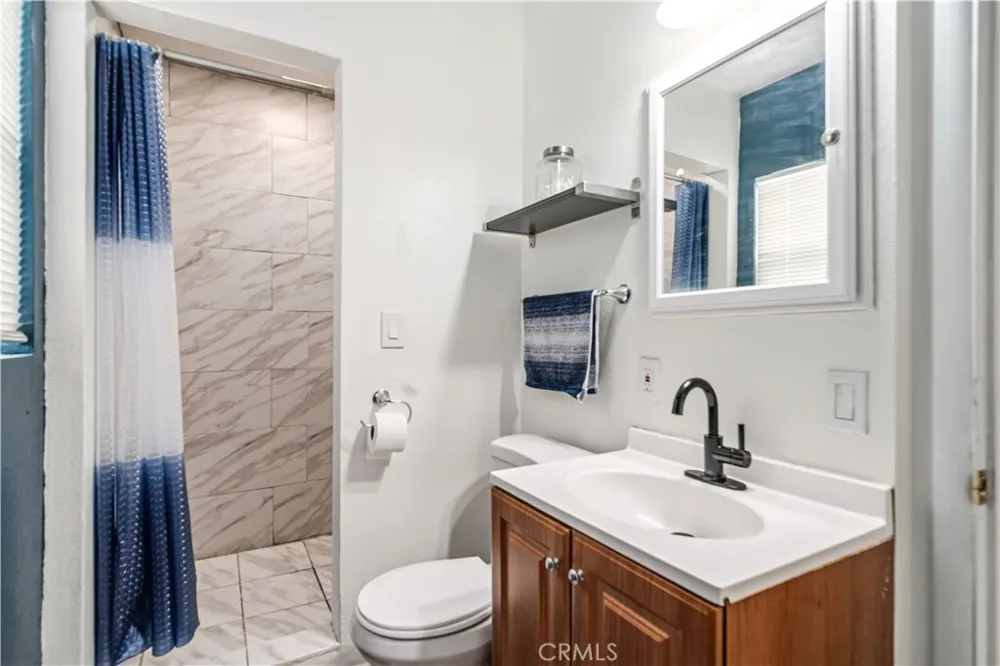 1050 W Avenue J6 Lancaster, CA 93534