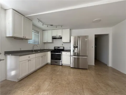 7320 Lindley
