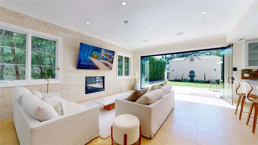 944 24th Street Santa Monica, CA 90403
