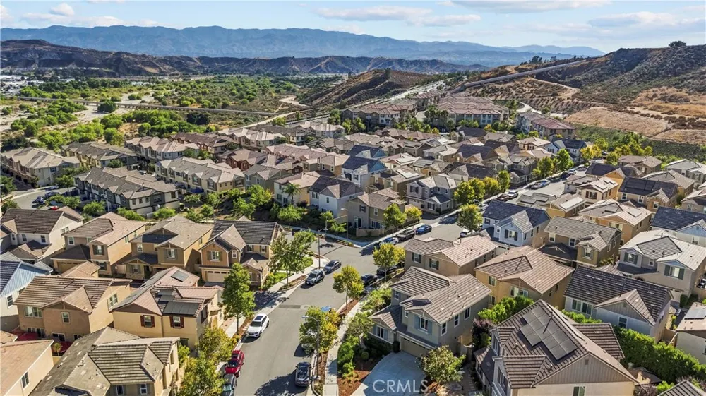 22035 Windham Saugus, CA 91350