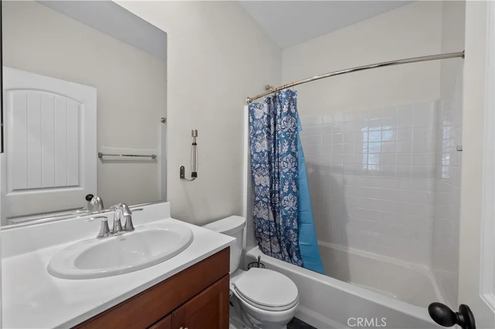 22035 Windham Saugus, CA 91350