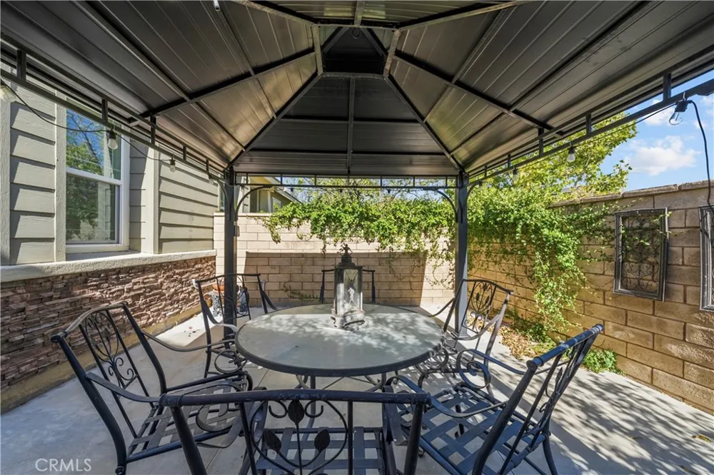 22035 Windham Saugus, CA 91350